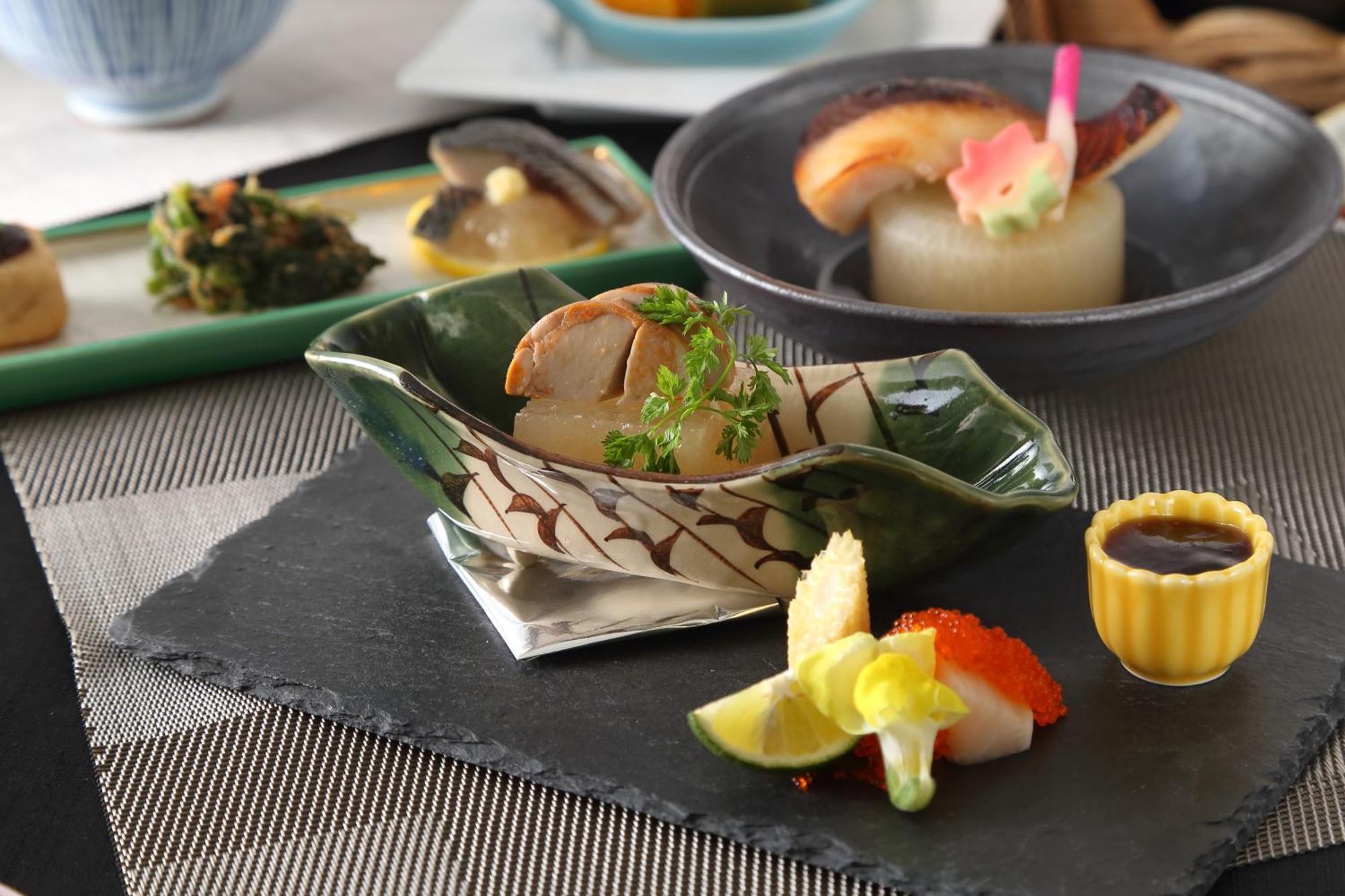 โรงแรมบินาริโอ ซางะ อะราชิยามะ โรงแรม 4*
